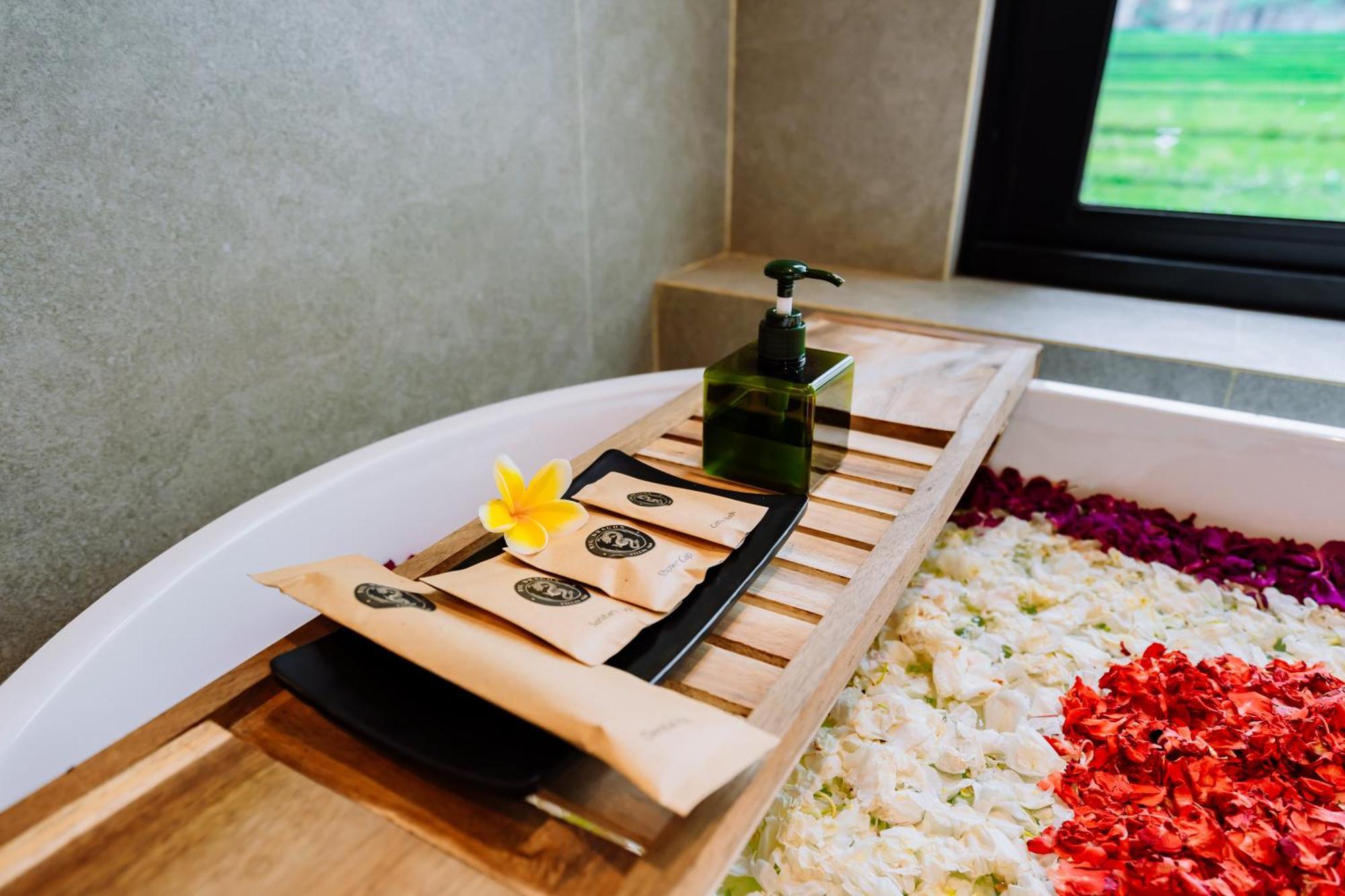 Big Dragon Villas Ubud Экстерьер фото