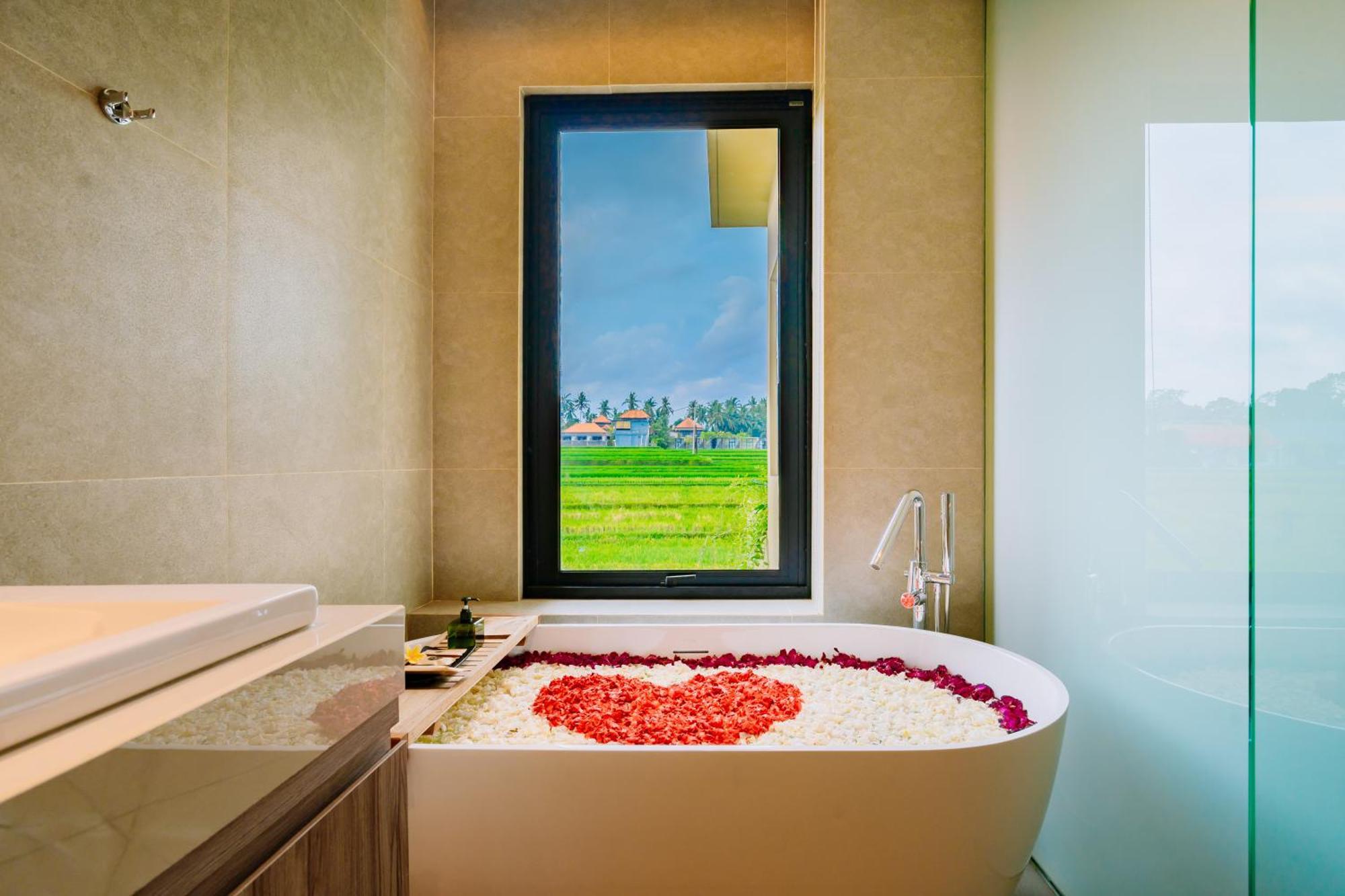 Big Dragon Villas Ubud Экстерьер фото